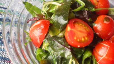 ワカメとトマトのさっぱりあえ